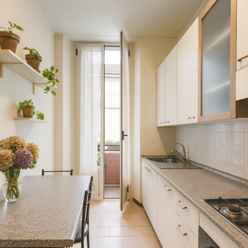 bilocale da ristrutturare Milano Via arquà